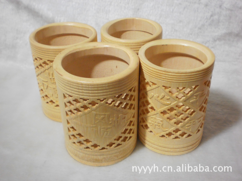 竹韻生活 衡陽(yáng)岳紅工藝推出的環(huán)保天然竹制筆筒